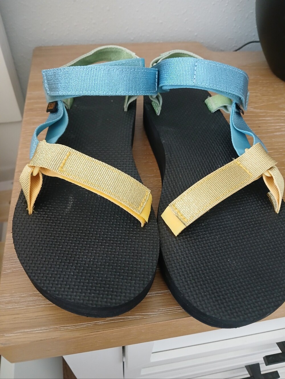Women’s Adjustable Strappy Sandals in Yellow and Blue
